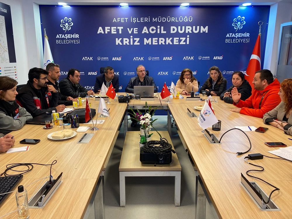 İstanbul Silivri Merkezli Deprem Sonrası İlçemiz AFAD Merkezinde Toplantı Düzenlendi.