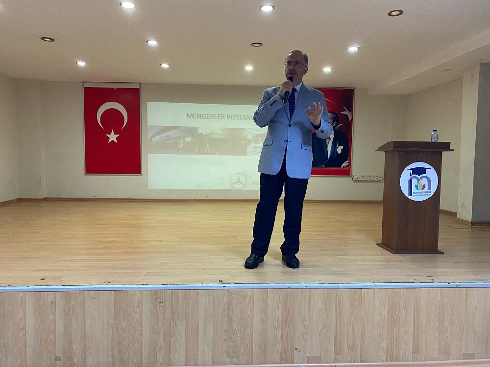 Kaymakamımız Sn. Bekir DINKIRCI İlçemizde düzenlenen Mesleki Eğitim Geliştirme Projesi programına katıldı.